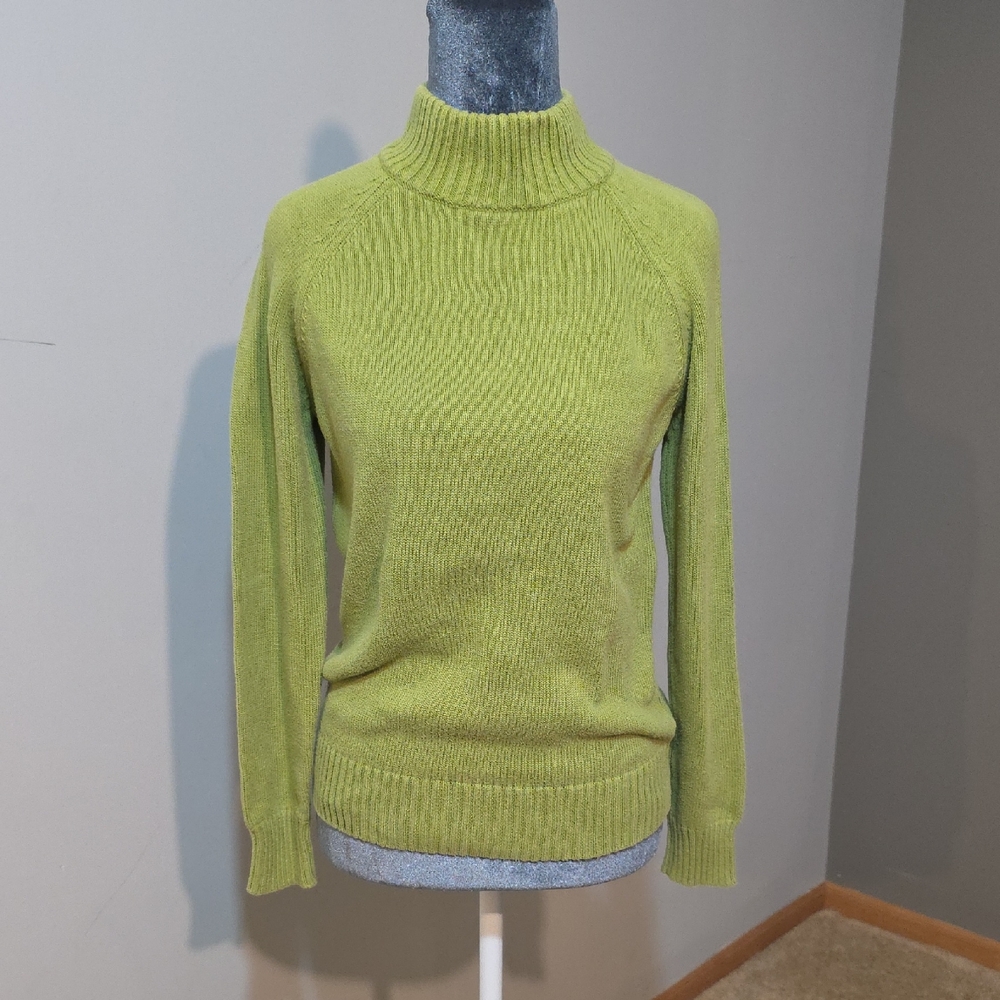 JEANNE PIERRE Lime Green‎ Turtleneck Sweater